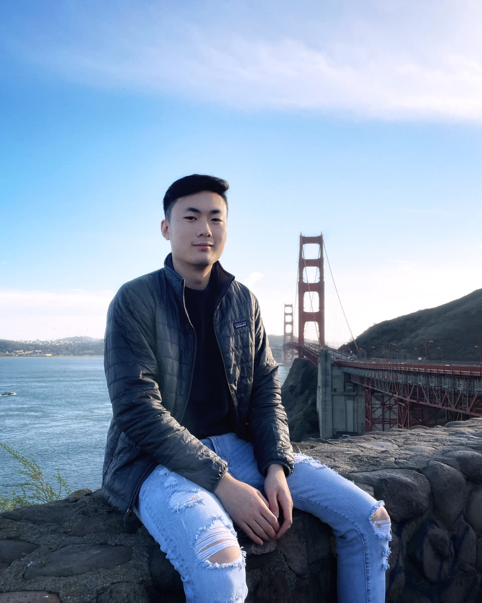 Portrait of Raymond Truong